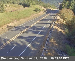 US-101 at S of SR 271 - Looking South