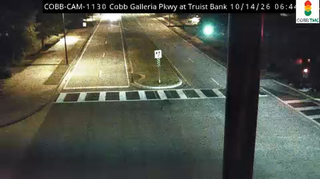 Cobb Galleria Pkwy at Truist Bank