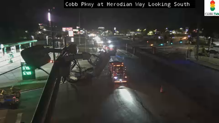 Cobb Pkwy at Herodian Way Looking South