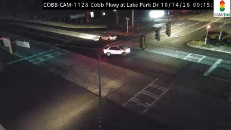 Cobb Pkwy at Lake Park Dr
