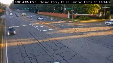 Johnson Ferry Rd at Hampton Farms Dr