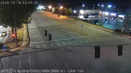 Satellite Blvd at Office Park Dwy 1