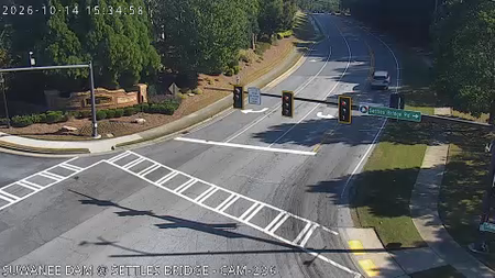 Suwanee Dam Rd at Settles Bridge Rd