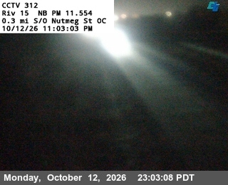 I-15 at 0.3 mi south of Nutmeg St overcrossing