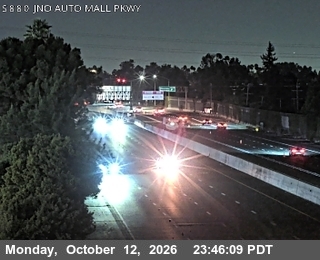 I-880 at Just north of AUTO MALL PKWY