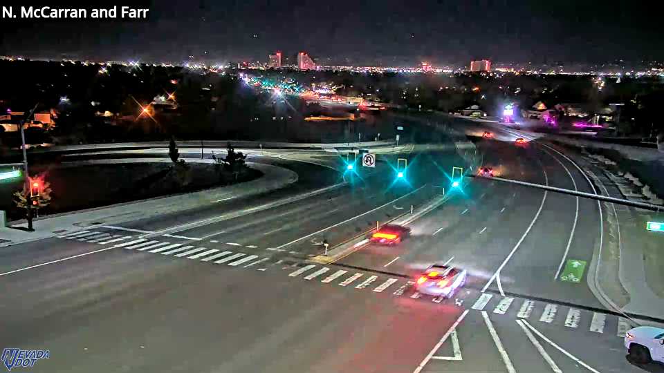 Pyramid Way at Farr Ln