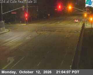 SR-154 at Calle Real/State St